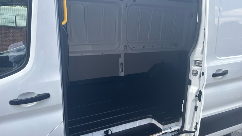 Ford Transit E-350 L3 Rwd 135kW 68kWh H2 Trend Van Auto